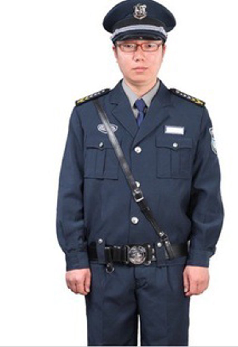 如何选择最适合自己的女装?——从传统与现代中寻找平衡